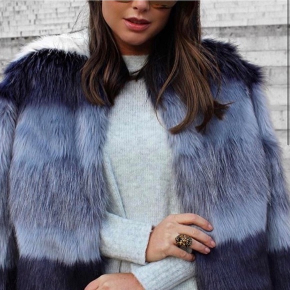 Zara women’s faux fur coat blue ombré medium - Picture 1 of 5